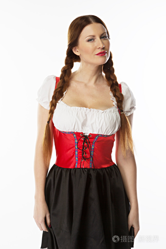 巴伐利亚传统服饰的女人