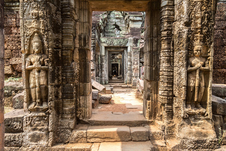 夏季, 柬埔寨暹粒吴哥窟中的威汗寺