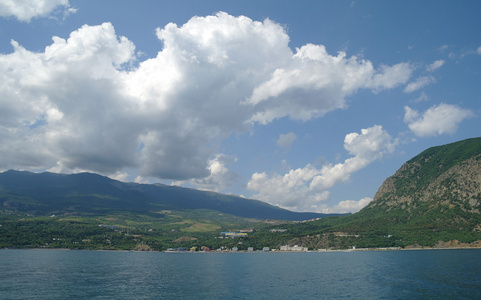 黑海岩石海岸乌克兰