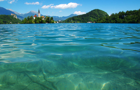 风景湖布莱德和山。斯洛文尼亚, 欧洲