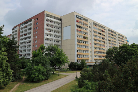 典型的建筑学从 gdr 在莱比锡 gruenau