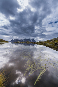 白云山阿尔卑斯山的风景和 cloudscpae