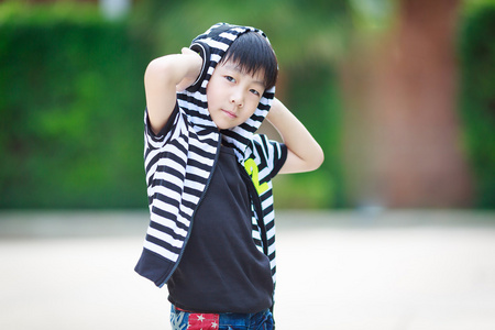小亚洲男孩第二代图片