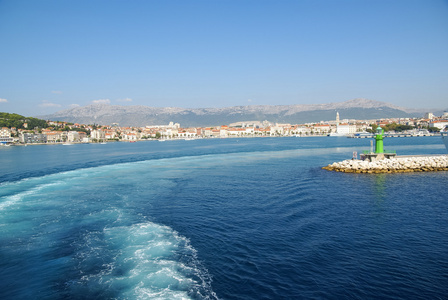 在 Bol，克罗地亚的海景