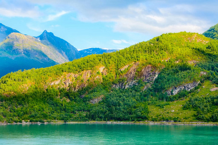 挪威海湾全景, 山, 小船