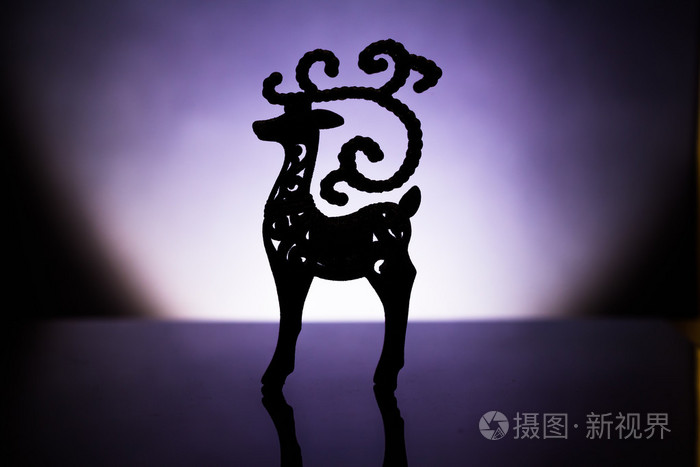 一只鹿的剪影
