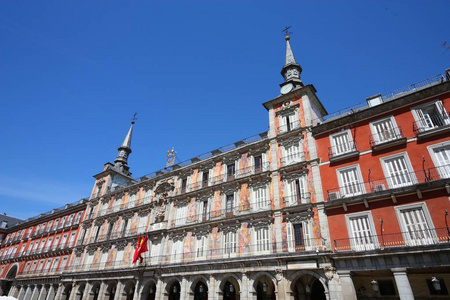 在广场 主要广场 在马德里，西班牙的建筑。casa de la panaderia