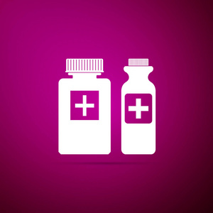 在紫色背景下隔离的医疗瓶图标。片剂符号。保健。平面设计。矢量插图