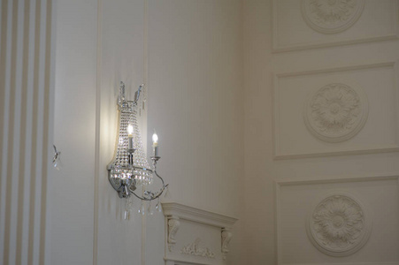 白色玻璃吊灯, 闪耀宴会厅, 克劳斯景观
