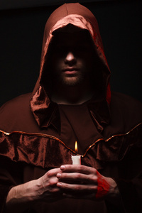 天主教修道士图片