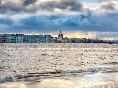 圣彼得堡和河流, 城市景观