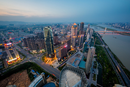 夜间城市鸟瞰图