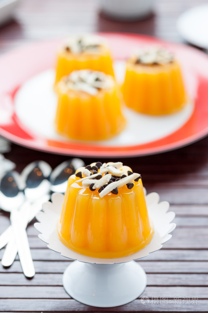 美味的橙味果冻甜点照片-正版商用图片09e70u-摄图新视界