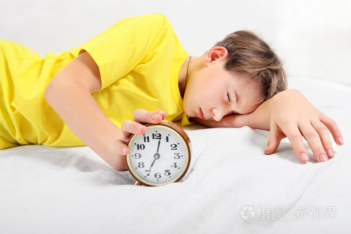 青少年睡眠与闹钟