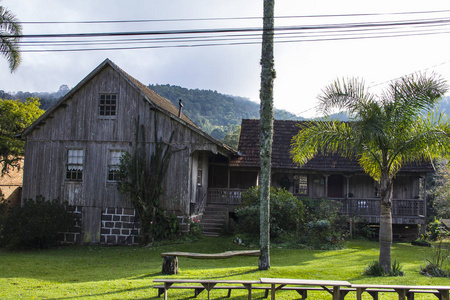 农村木屋.非常简单的木房子, 巴西, 南美洲照片