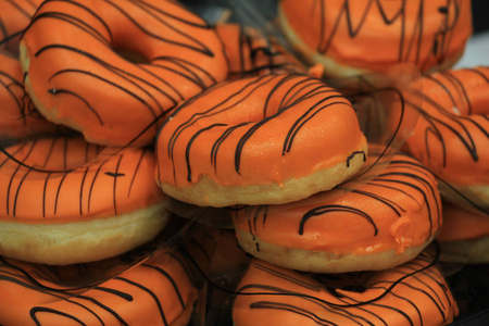 橙冰甜甜圈庆祝4月27日的国王节。橙色是荷兰的民族色彩