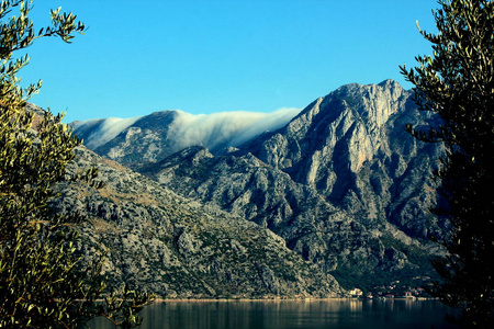 黑山 BokaKotorska 湾