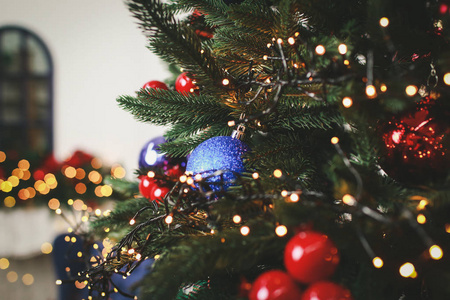 圣诞节和新年树和装饰品