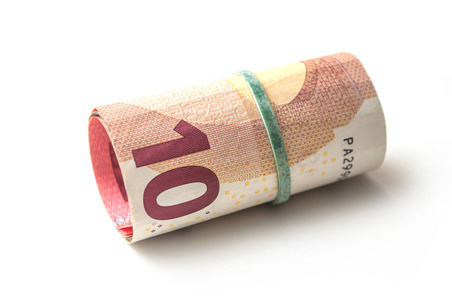 特写镜头的辊10欧元的钱在白色的背景