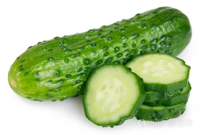 孤立在白色背景上的新鲜黄瓜