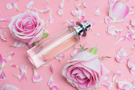 粉红色背景 Beautifulperfume 瓶