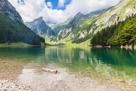 塞阿尔卑湖 湖 和 Alpstein 地块