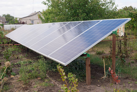 太阳能电池板。来自太阳的能量。生态能源