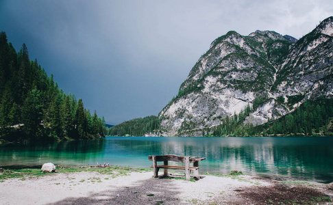 意大利 Braies 或 Pragser wildsee 美丽的景色