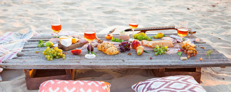 野餐的食物表图片