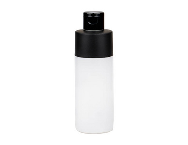 塑料瓶为化妆品查出在白色背景