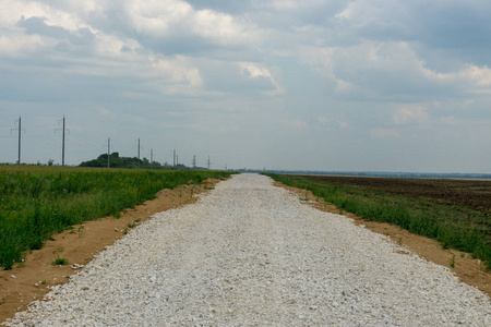 道路从瓦砾, 道路建筑