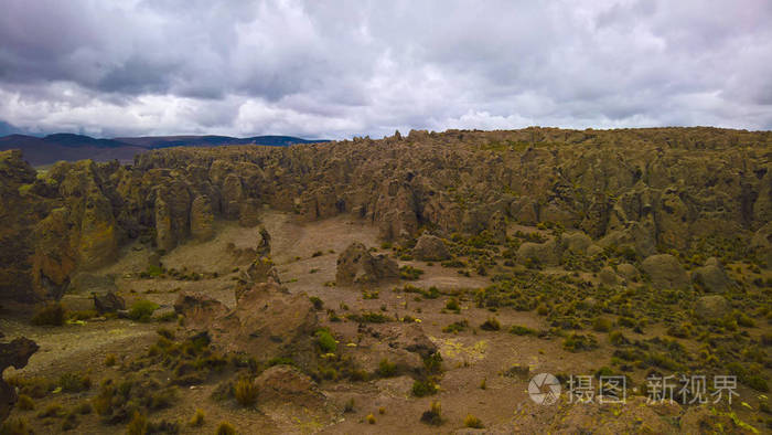 Imata 的砂岩岩石形成和 Aguada 海岸国家保护区在秘鲁的阿雷基帕