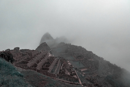 在云端的高山