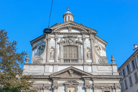 位于意大利米兰的罗马天主教巴洛克式圣朱塞佩教堂的建筑细节