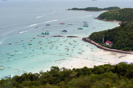 在柯兰岛游客帽子 Ta Waen 海滩