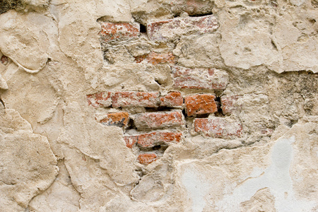 旧砖墙与破裂