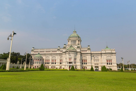 安娜塔布里 Samakhom 王座大厅, 泰国国王宫殿在曼谷, 泰国在一个夏天的日子里