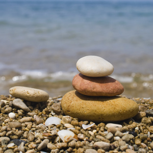 禅宗石头在沙滩上