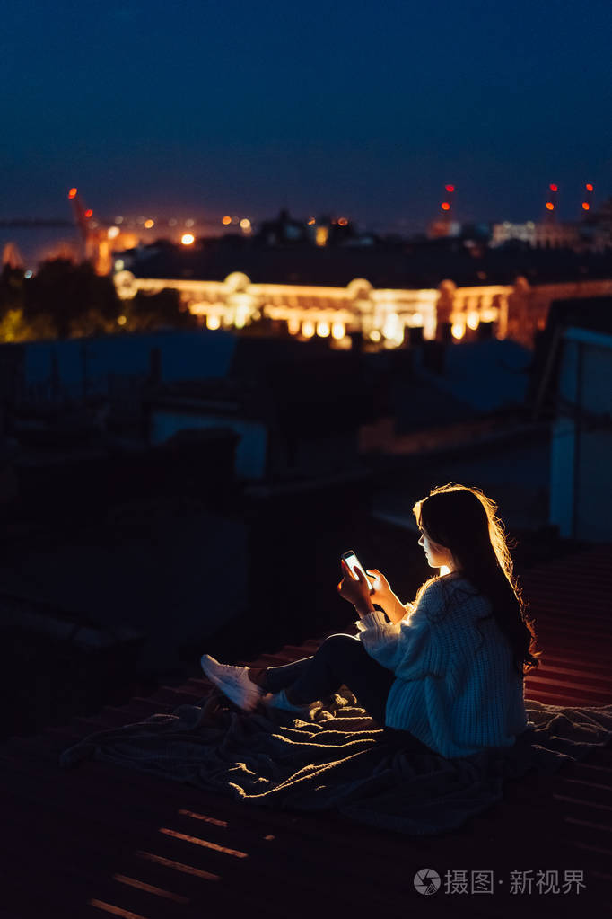 美丽的夜晚照片-正版商用图片09lzj1-摄图新视界