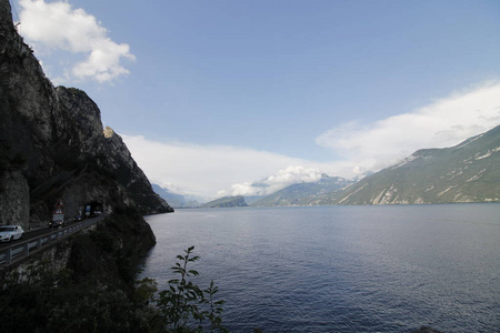 在意大利北部加尔达湖的景观