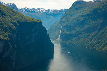 Geiranger 海湾从山观点, 挪威