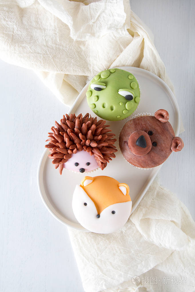 儿童甜点.光背景