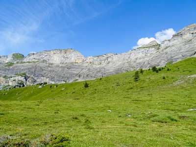 在瑞士, 欧洲的 Gemmi 通过的高山路线惊人的风景