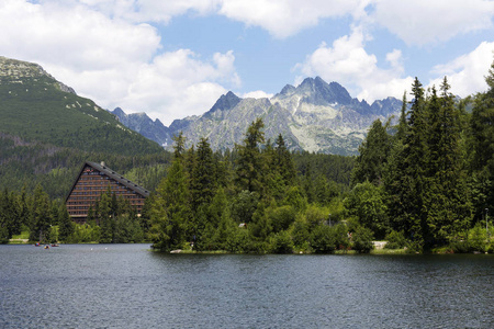 论斯洛伐克高 Tatras 的山峰和高山景观