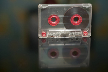 黑色背景上的旧录音带, 录音, 电影