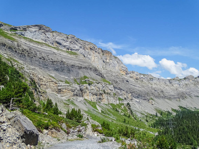 在瑞士, 欧洲的 Gemmi 通过的高山路线惊人的风景