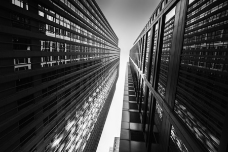 黑色和白色的墨尔本摩天大楼照片