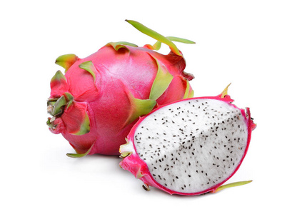 在白色背景下隔离切片的 dragonfruit