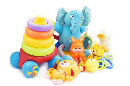 小的孩子各种色彩鲜艳的玩具