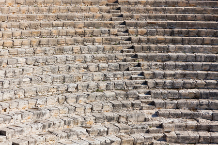 在 Kourion，塞浦路斯古代剧场